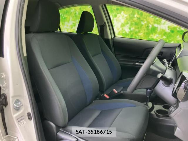 Toyota AQUA 2017-11 8056111-3
