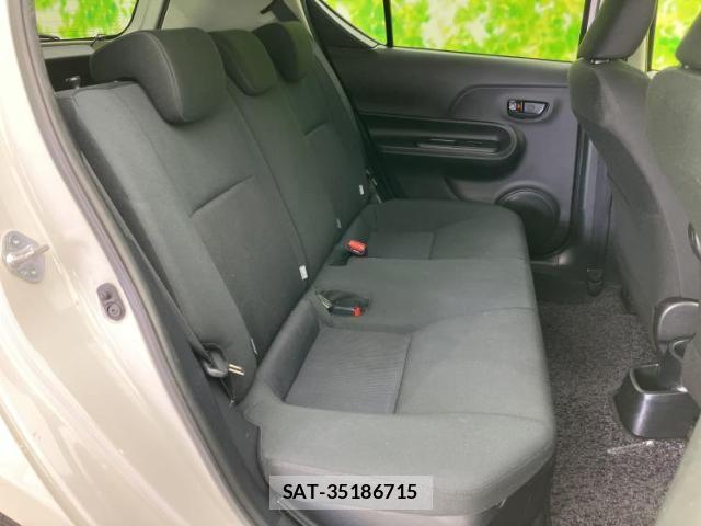 Toyota AQUA 2017-11 8056111-4