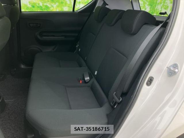 Toyota AQUA 2017-11 8056111-6