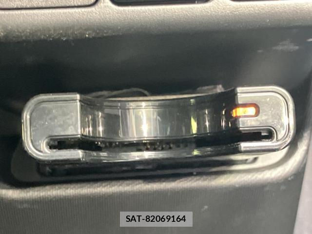 Toyota AQUA 2015-04 8056160-17