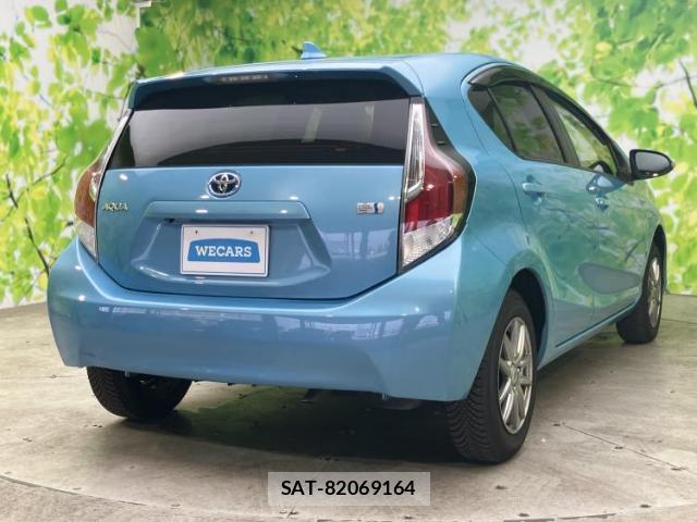 Toyota AQUA 2015-04 8056160-2