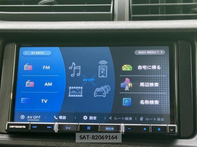 Toyota AQUA 2015-04 8056160-8
