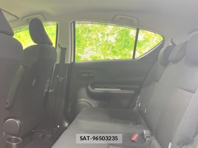 Toyota AQUA 2018-12 8056181-6