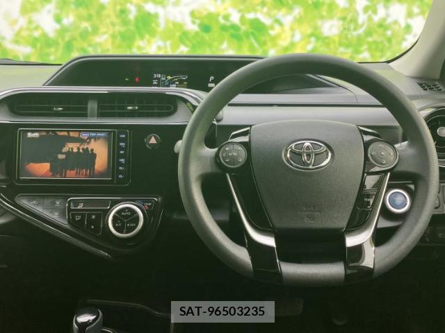 Toyota AQUA 2018-12 8056181-8