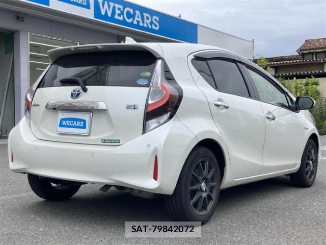 Toyota AQUA 2019-11 8056224-2