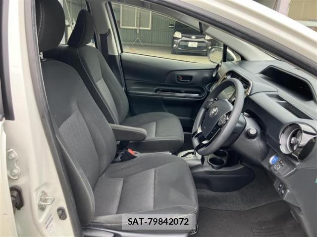 Toyota AQUA 2019-11 8056224-4