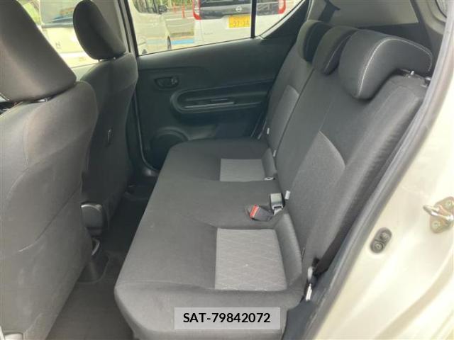 Toyota AQUA 2019-11 8056224-6