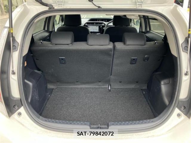 Toyota AQUA 2019-11 8056224-7