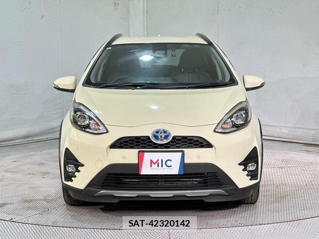 Toyota AQUA 2018-06 8056282-11