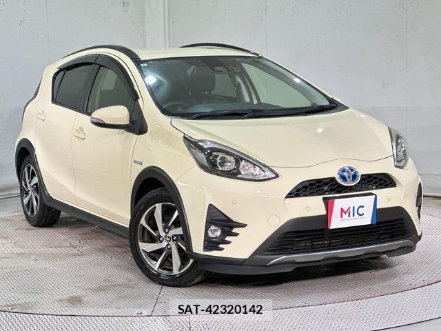 Toyota AQUA 2018-06 8056282-12
