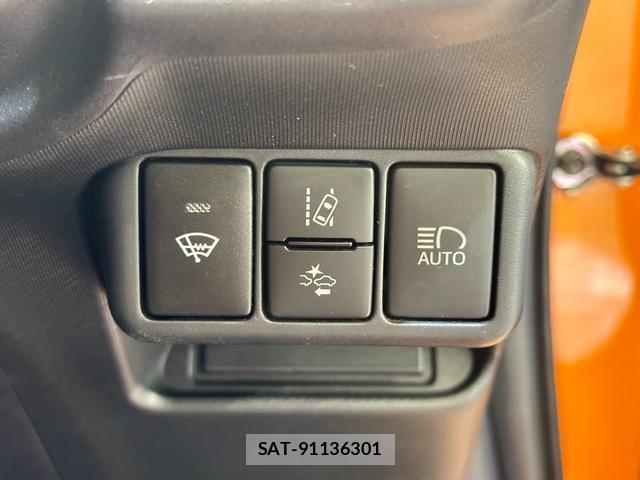Toyota AQUA 2018-04 8056301-5