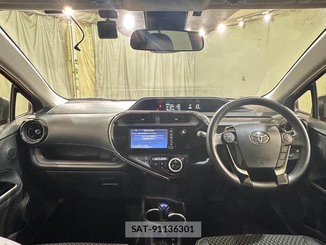 Toyota AQUA 2018-04 8056301-9