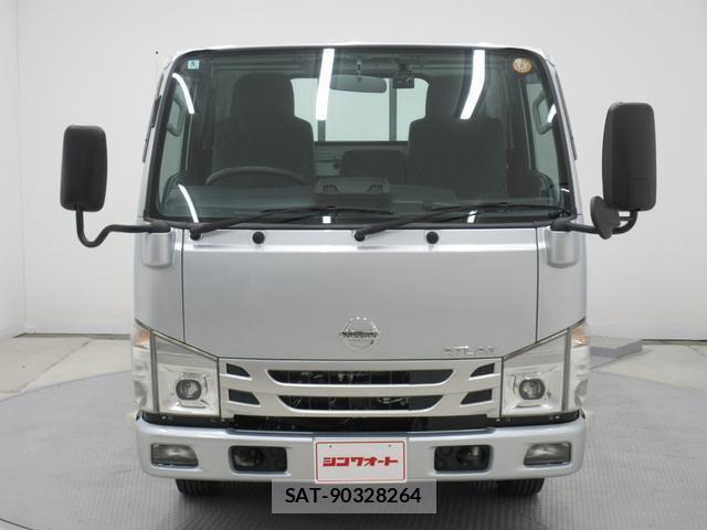 Nissan ATLAS 2023-05 8053434-1