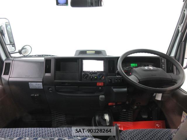 Nissan ATLAS 2023-05 8053434-16