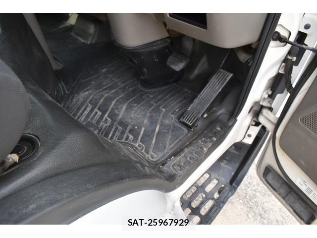 Nissan ATLAS 2015-01 8053554-9
