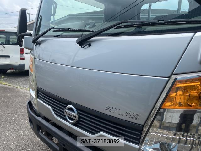 Nissan ATLAS 2013-05 8054375-13