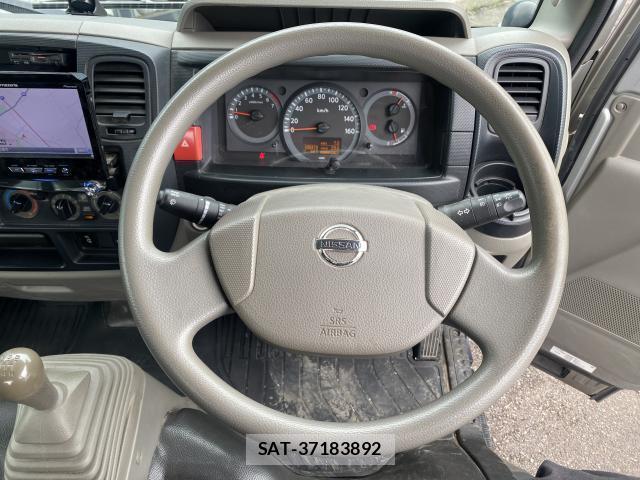 Nissan ATLAS 2013-05 8054375-6