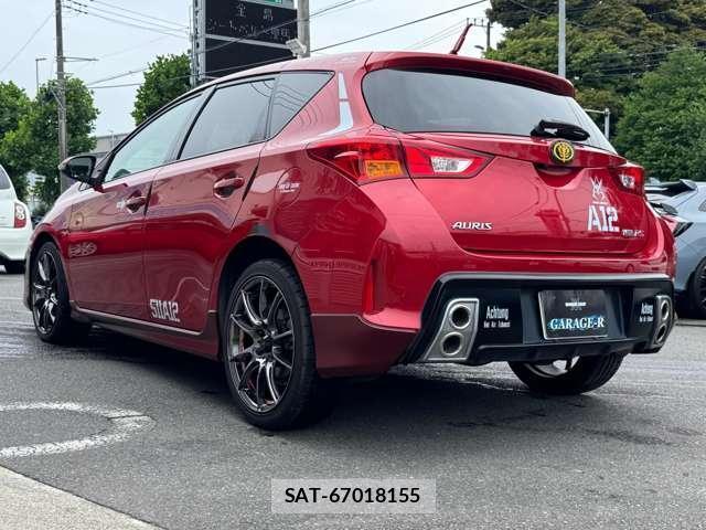 Toyota AURIS 2013-10 8053969-1