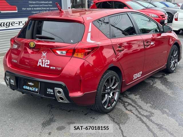 Toyota AURIS 2013-10 8053969-15