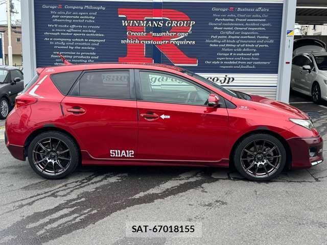 Toyota AURIS 2013-10 8053969-9