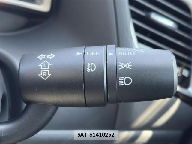 Mazda AXELA SPORT 2014-05 8053577-14