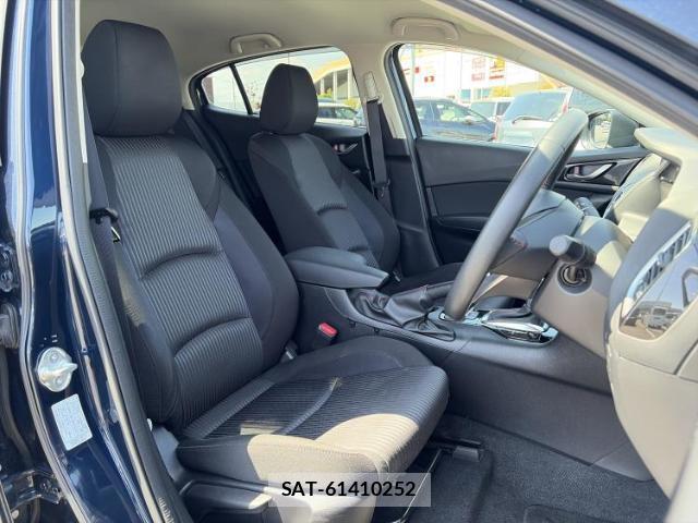 Mazda AXELA SPORT 2014-05 8053577-3