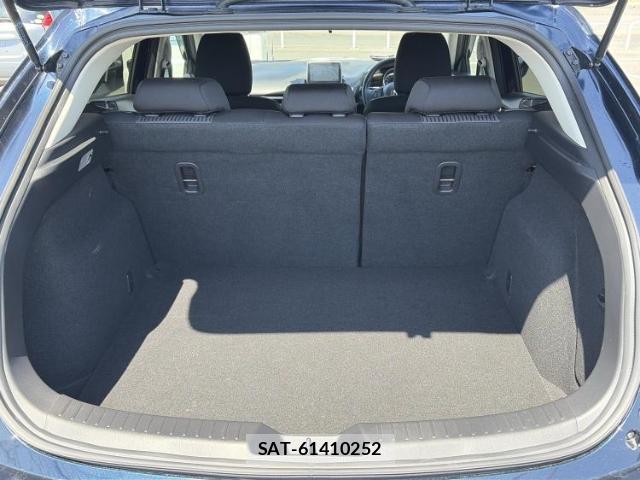 Mazda AXELA SPORT 2014-05 8053577-7