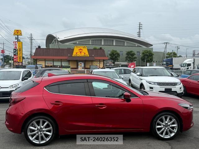 Mazda AXELA SPORT 2018-10 8054880-12