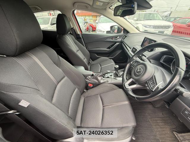 Mazda AXELA SPORT 2018-10 8054880-5
