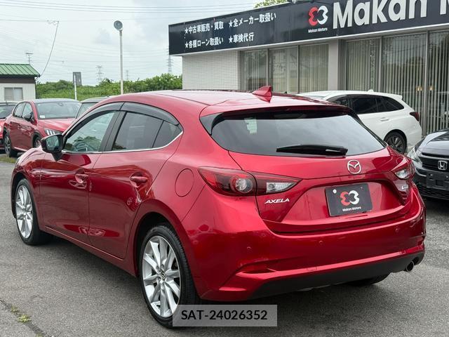 Mazda AXELA SPORT 2018-10 8054880-9