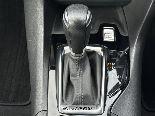 Mazda AXELA SPORT 2016-08 8056165-17