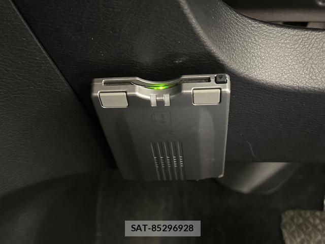 Mazda AXELA 2011-11 8056291-1