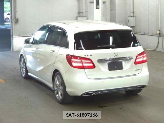 Mercedes Benz B-CLASS 2018-01 8055025-4