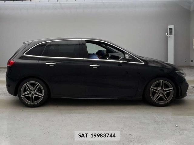 Mercedes Benz B-CLASS 2019-09 8055081-3