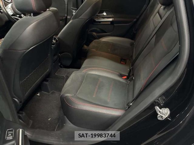 Mercedes Benz B-CLASS 2019-09 8055081-6
