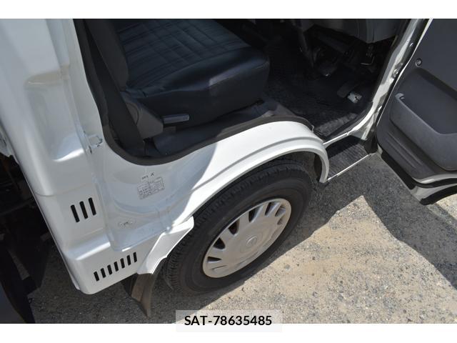 Mazda BONGO TRUCK 2017-05 8053552-17