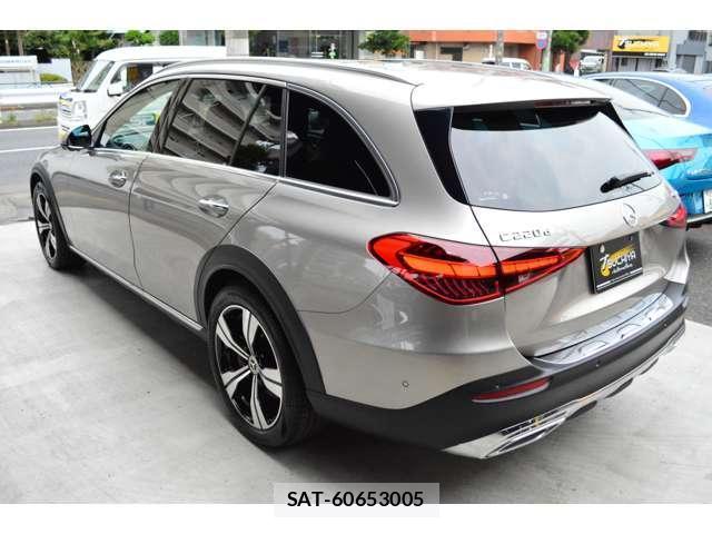 Mercedes Benz C-CLASS 2022-01 8053864-5