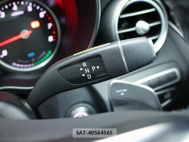 Mercedes Benz C-CLASS 2019-08 8053411-16