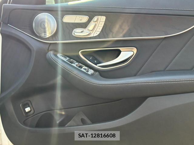 Mercedes Benz C-CLASS 2017-03 8053229-16