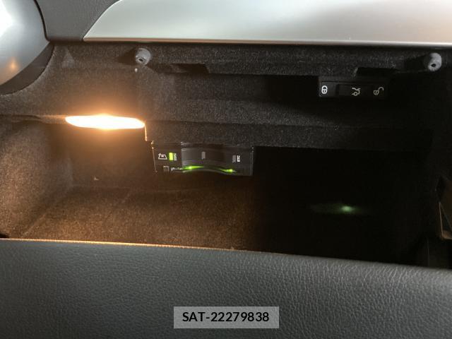 Mercedes Benz C-CLASS 2017-07 8055750-18