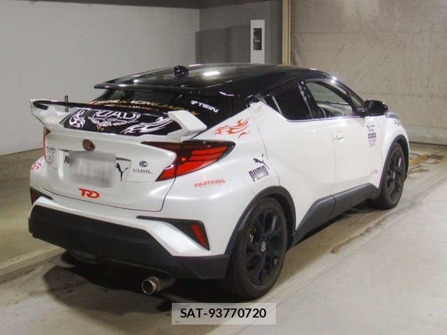 Toyota C-HR 2023-02 8053327-1