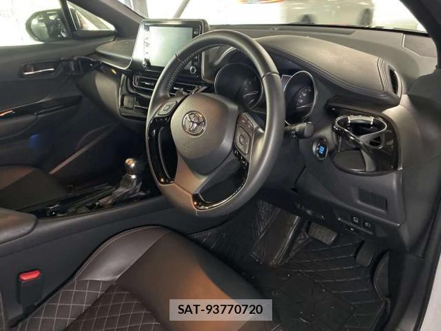 Toyota C-HR 2023-02 8053327-2