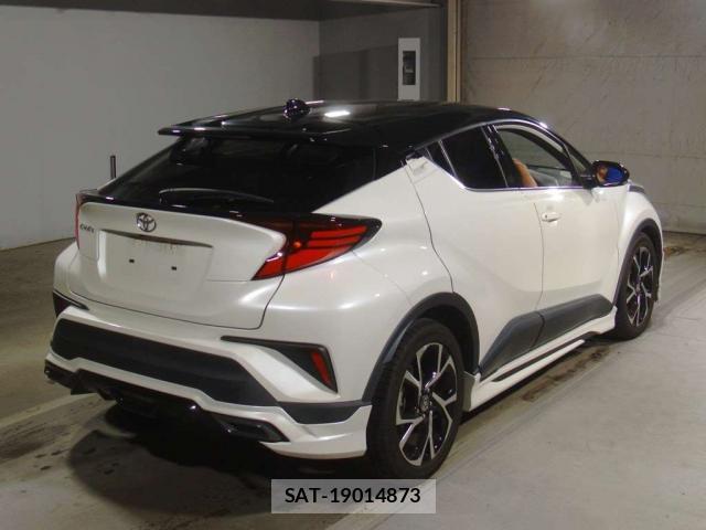 Toyota C-HR 2020-12 8053333-1