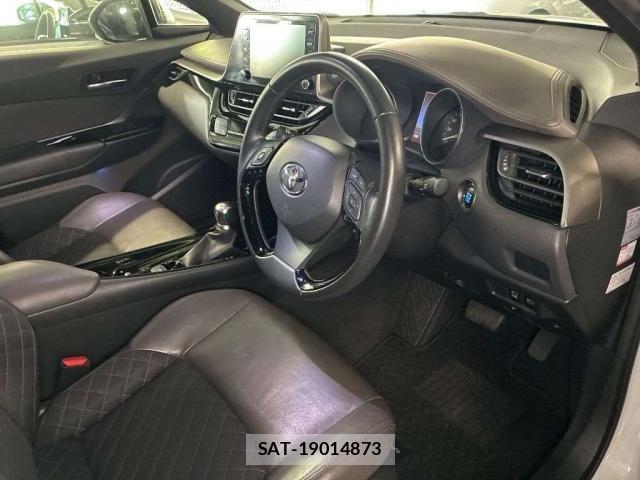 Toyota C-HR 2020-12 8053333-2
