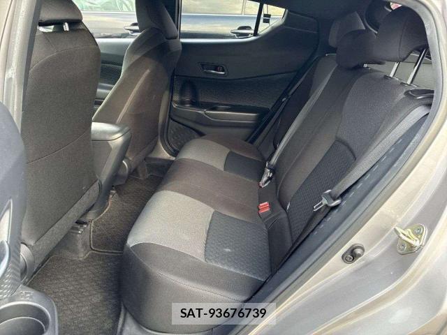 Toyota C-HR 2023-03 8053340-6