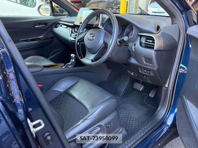 Toyota C-HR 2021-04 8053348-10