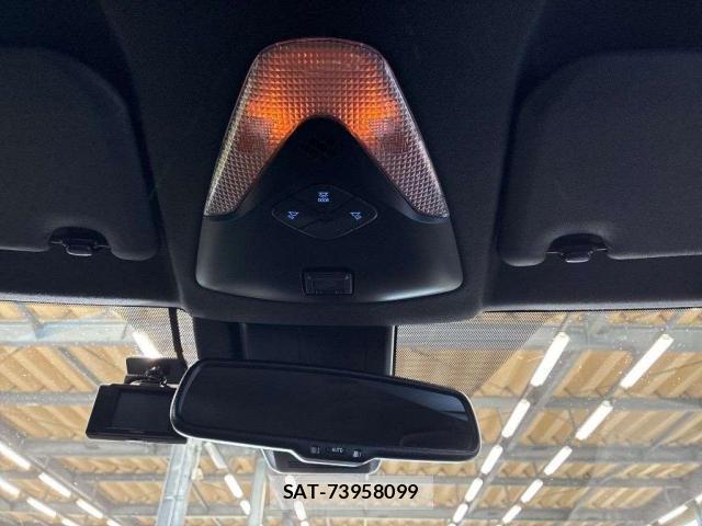 Toyota C-HR 2021-04 8053348-6
