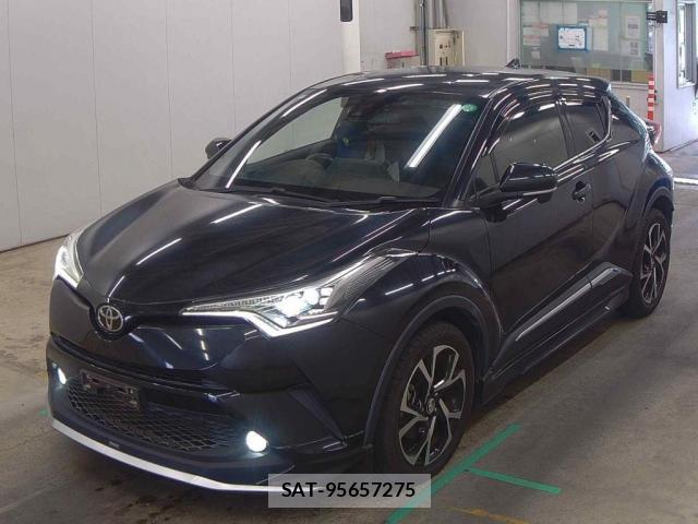 Toyota C-HR 2017-08 8053379-0
