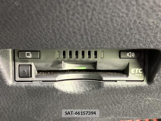 Toyota C-HR 2018-02 8053681-15
