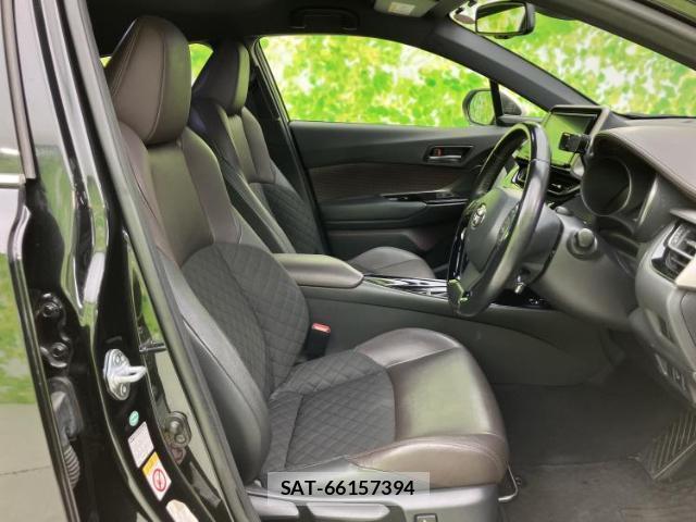 Toyota C-HR 2018-02 8053681-3